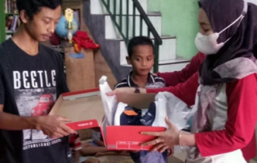 sedekah sepatu