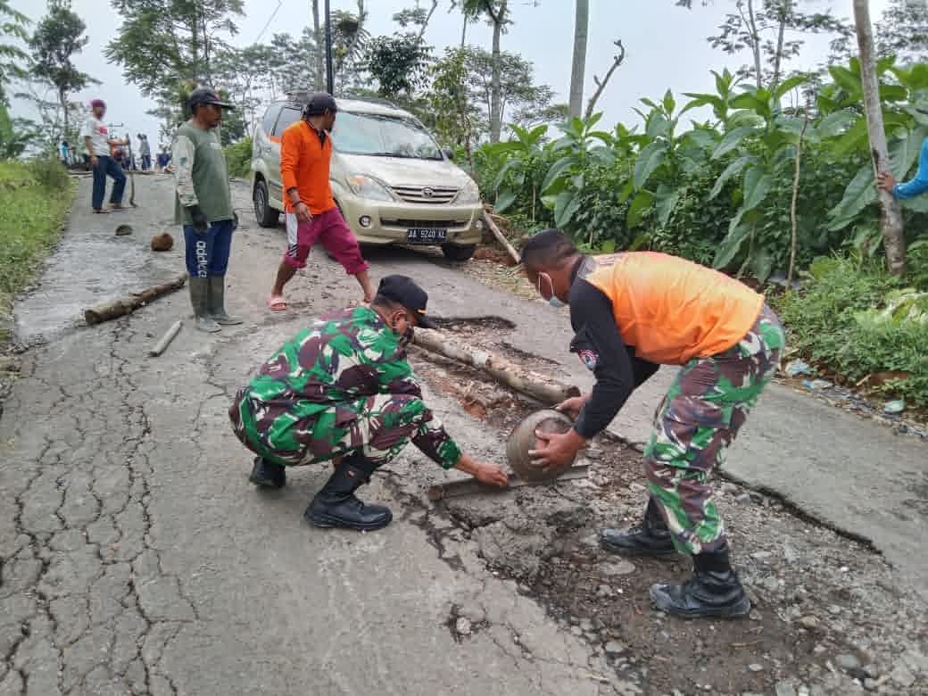 perbaikan jalan