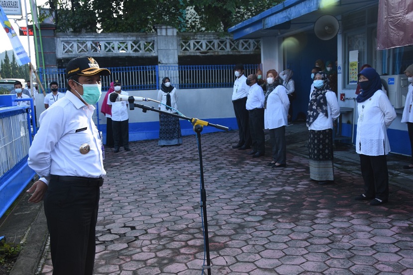 tekan kemiskinan