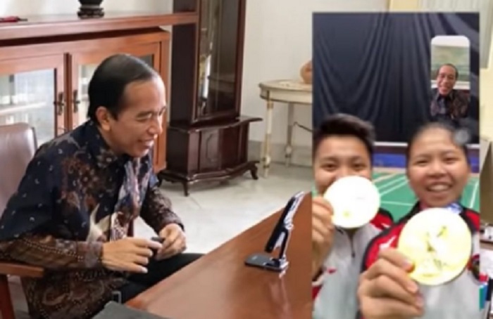 diundang ke istana