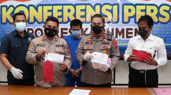 16 I Penipuan