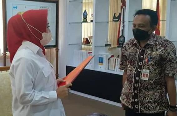 17 I Penyerahan jabatan