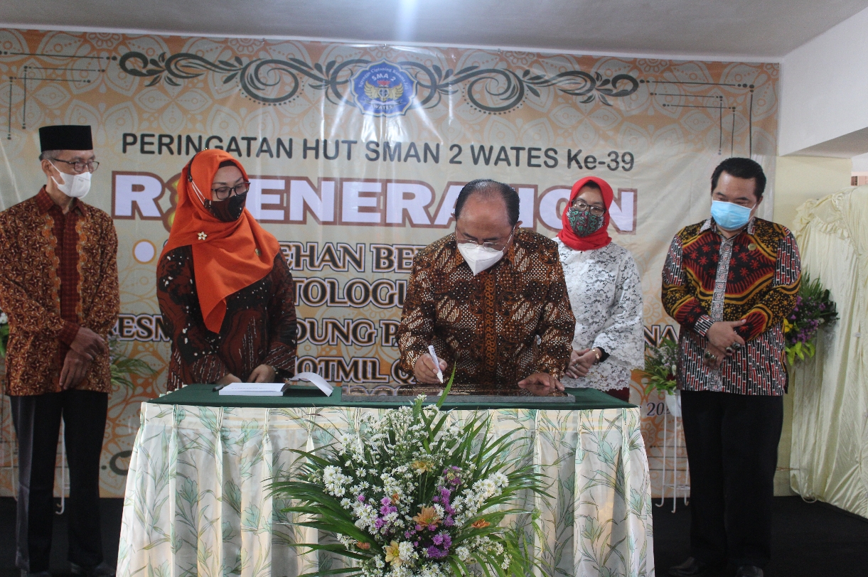 10jgedung diy fid
