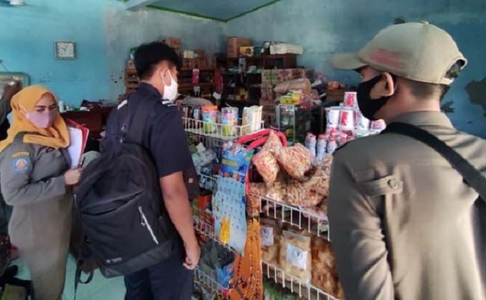 8j bedakan rokok