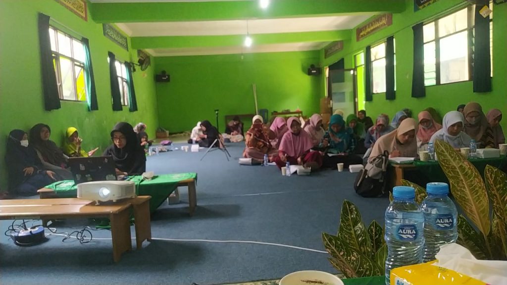 Sifanu PC Fatayat Kabupaten Purbalingga gelar Juguran Jurnastik 1 WhatsApp Image 2021 11 06 at 16.08.06