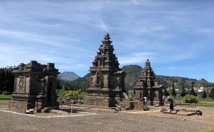 pelaku wisata dieng kaget candi arjuna ditutup hingga 2 agustus rSSMhoshMc