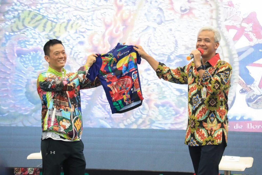 jersey Tour de Borobudur 1024x682 1