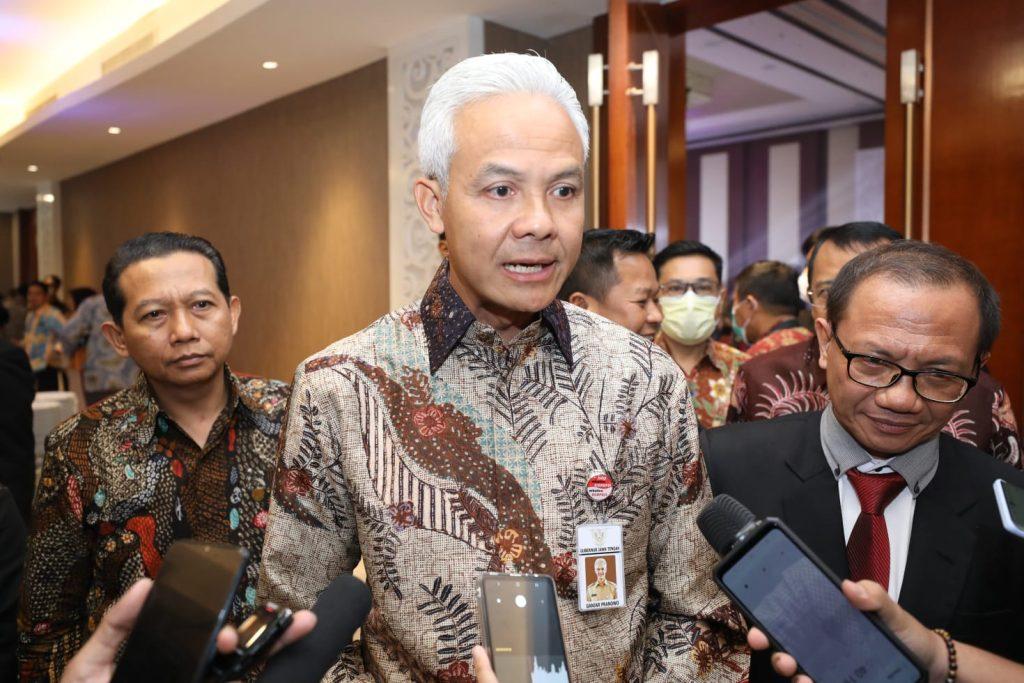 Penghargaan Keterbukaan Informasi Publik5 1024x683 1