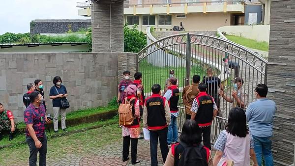 penggeledahan di rumah pengusaha semarang agus hartono semarang jumat 23122022 kemarin 1 169