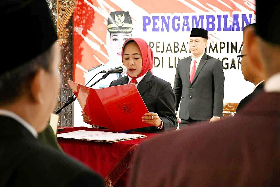 <br><strong>Bupati Kembali Lantik Pejabat di Lingkungannya, 4 Pimpinan OPD Kembali Terisi,</strong> 1 IMG 20230325 102815