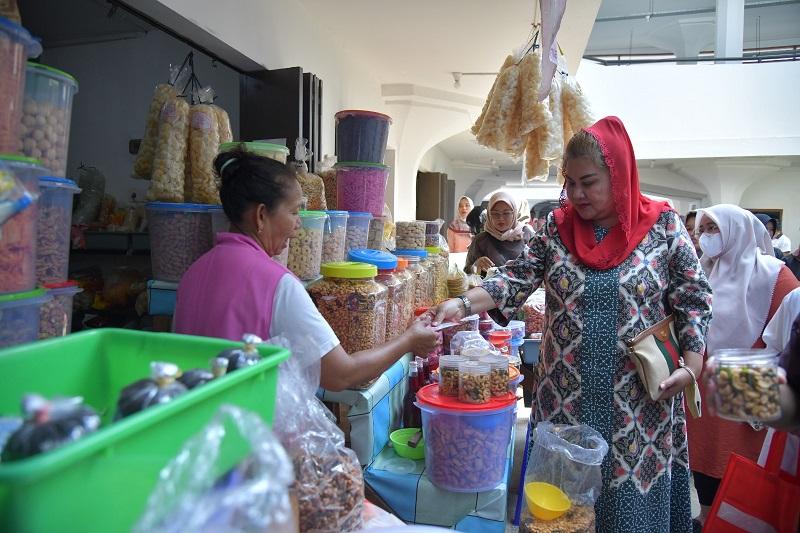 Gedung Shopping Center Johar SCJ