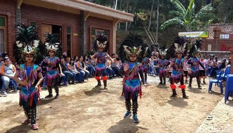Desa Wisata Menari