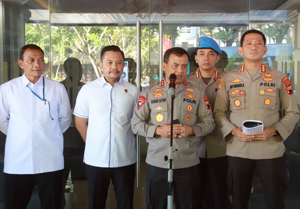 Kapolda Jawa Tengah Irjen Pol Ahmad Luthfi memberikan penjelasan kasus tahanan yang meninggal di dalam tahanan Polresta Banyumas kepada awak media.