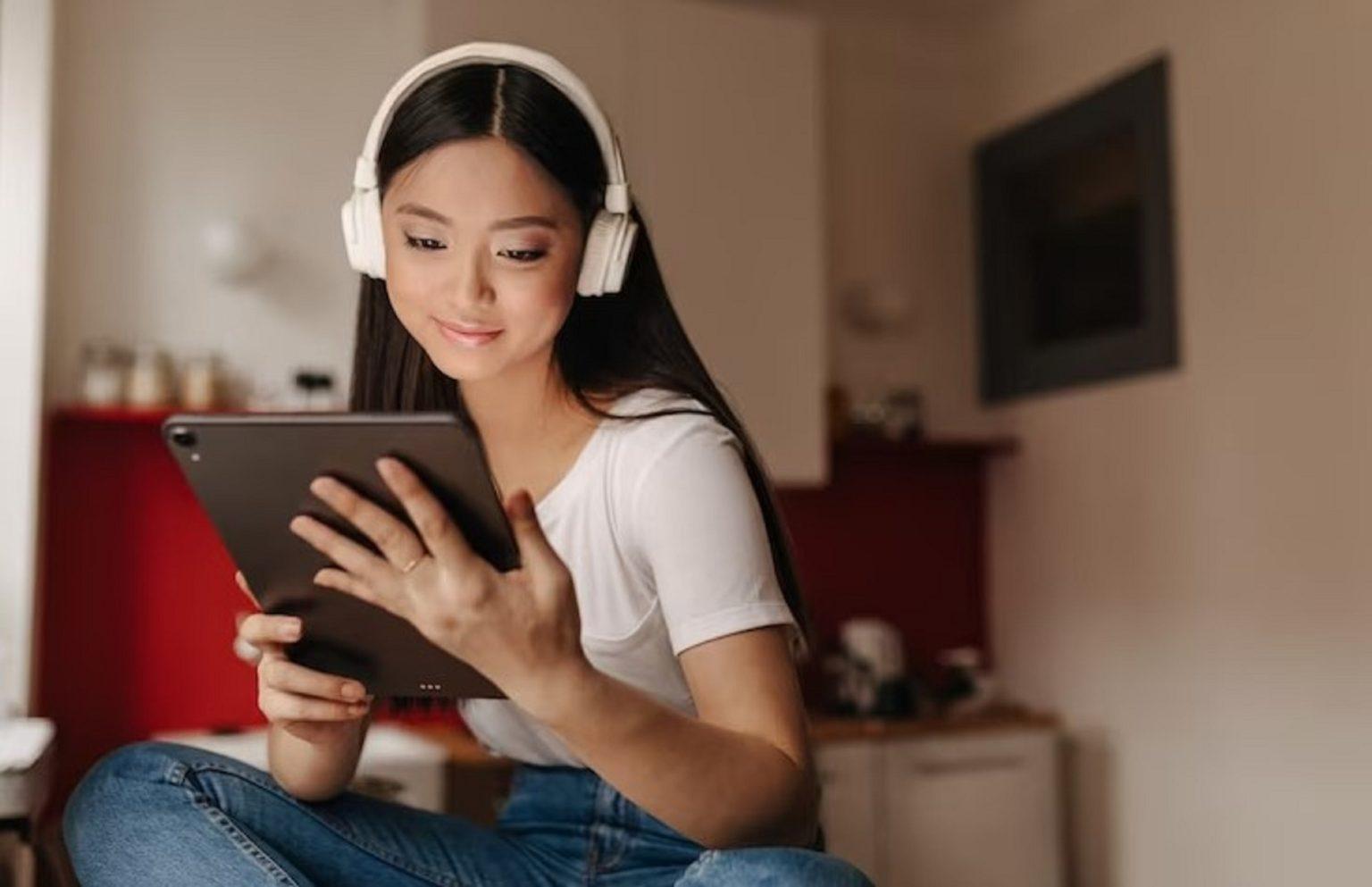 Musik dan Konsentrasi Belajar: Harmoni atau Distraksi?