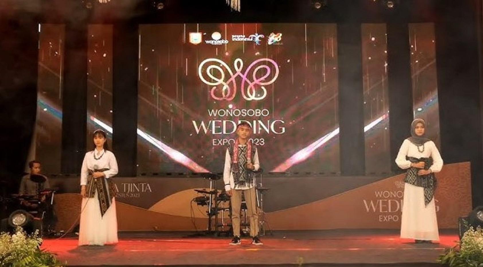 Pentas seni dalam acara Wonosobo Wedding Expo 2023