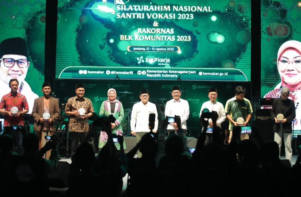Santri Kepala Desa