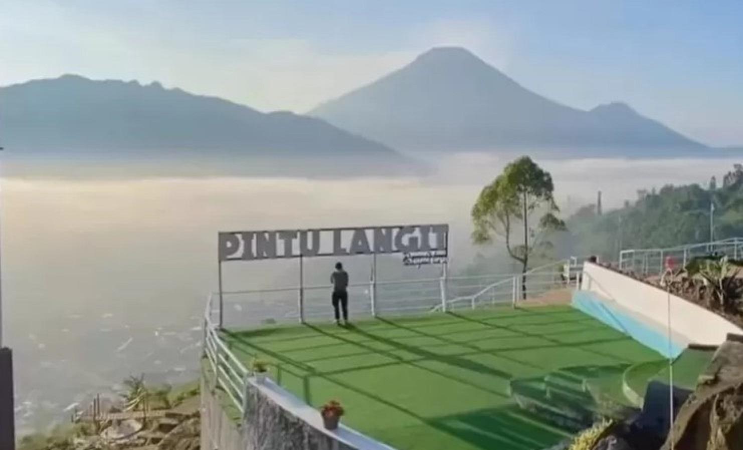 Pintu Langit Sky View