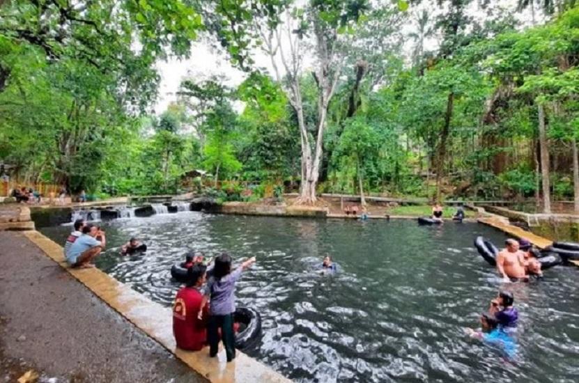 Sumber Mata Air Tirto Ageng Desa Lumbang Probolinggo