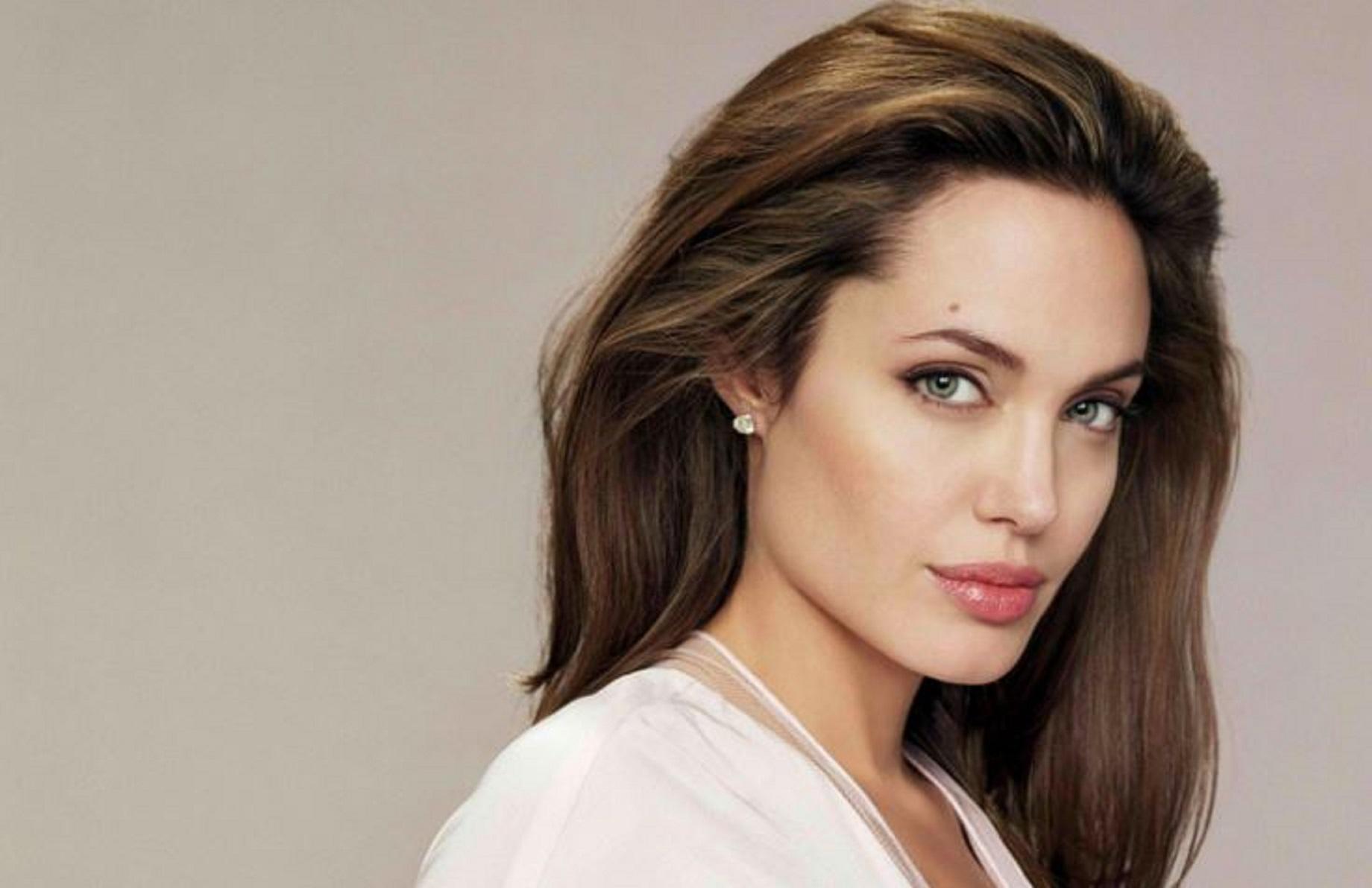 angelina jolie