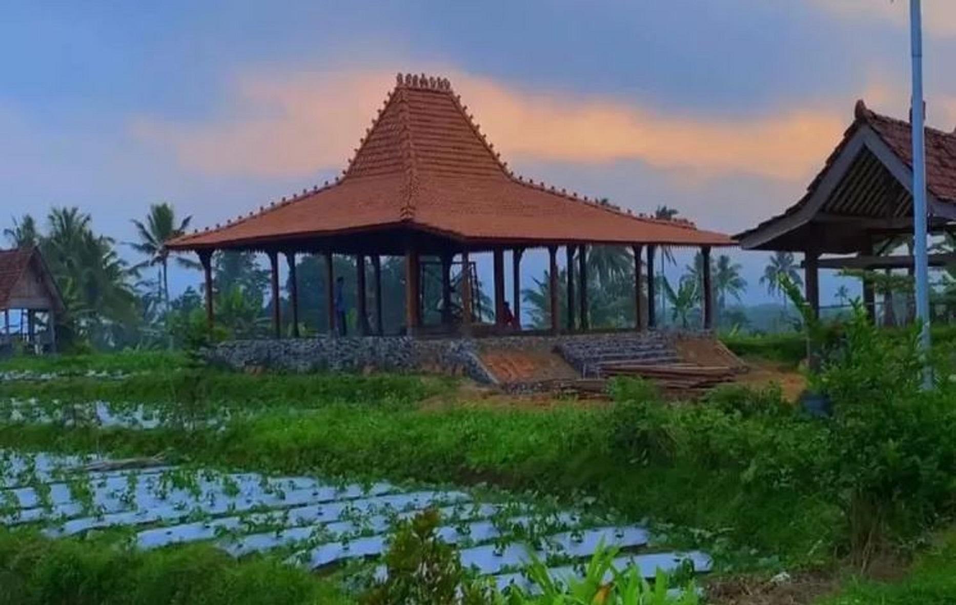 Desa Talunombo