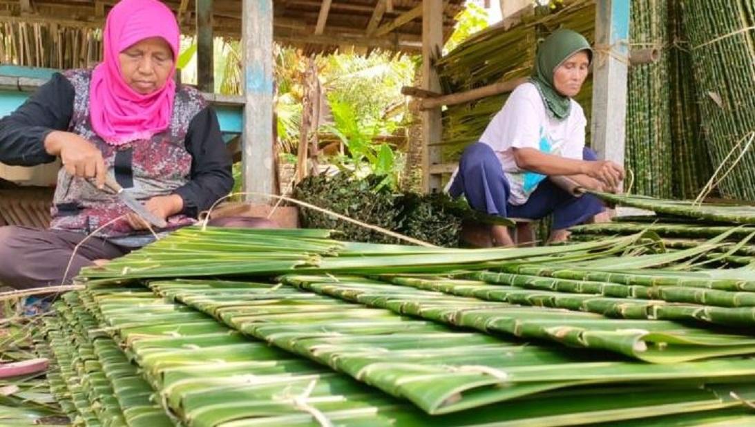 Tradisi Daun Nipah