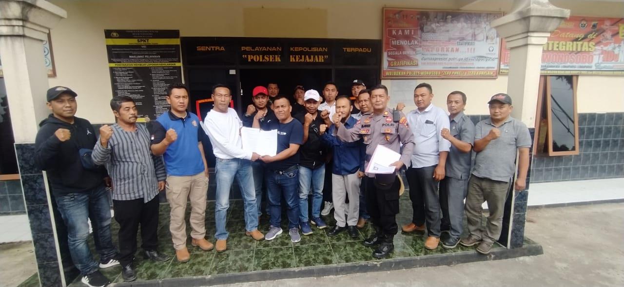 Setelah mediasi kedua pihak dari warga desa Gataksari dan Lengkong Bulu menyatakan sudah saling memaafkan dan sepakat berdamai. foto : kapolres