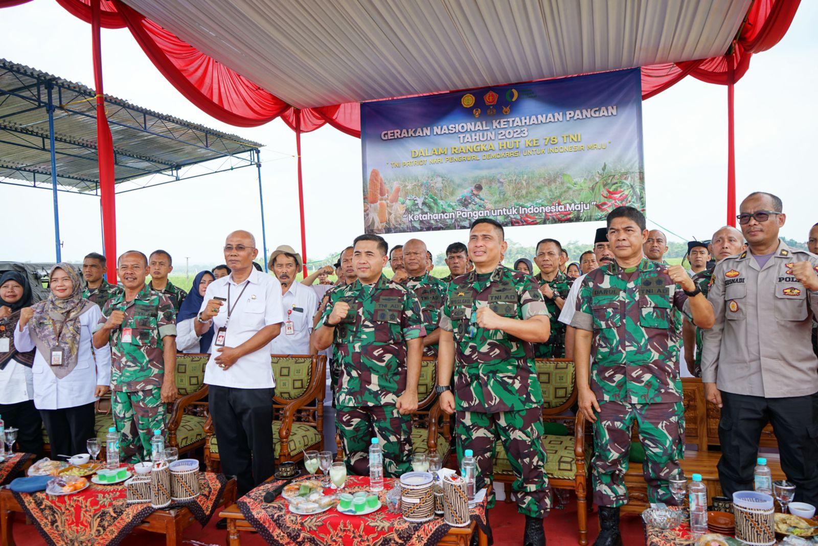 Kegiatan yang bertema "Ketahanan Pangan Untuk Indonesia Maju" di lapangan Desa Sempor Lor Purbalingga. foto : kominfo