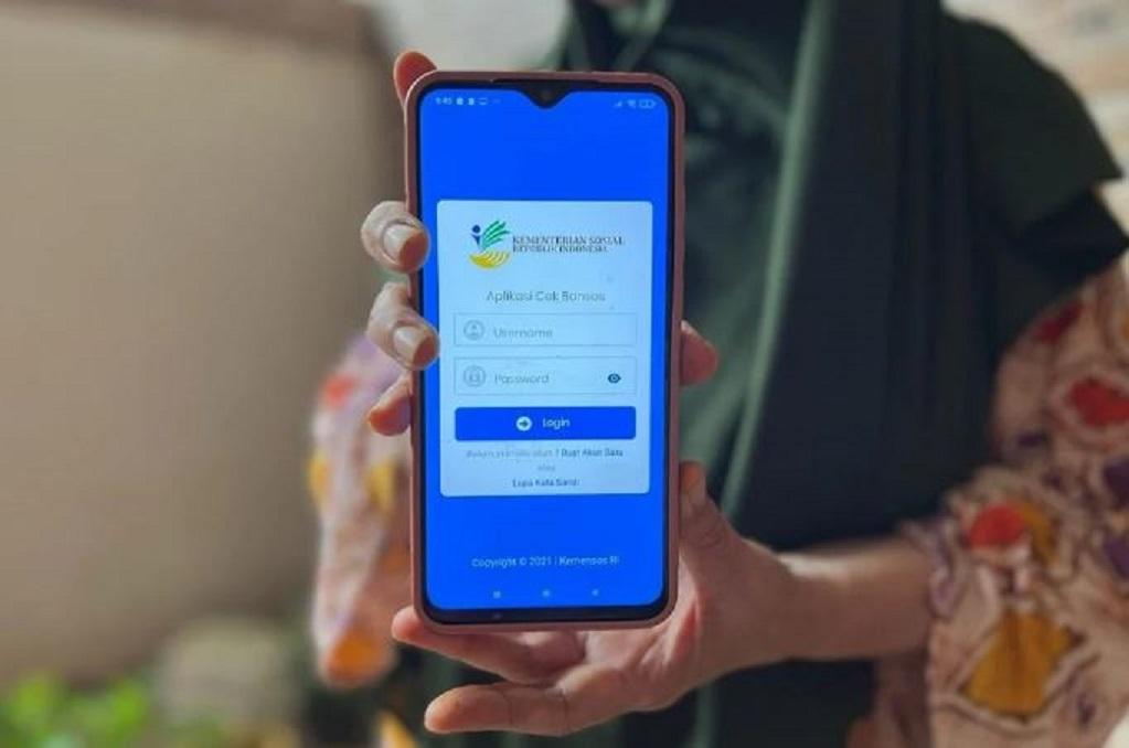 Tampilan aplikasi Cek Bansos untuk mengecek penerima BLT BBM Rp600.000.