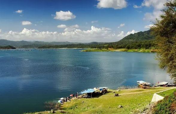 Wonosobo Waduk Wadaslintang sering jadi lokasi yang sering disambangi pemancing dari berbagai daerah.