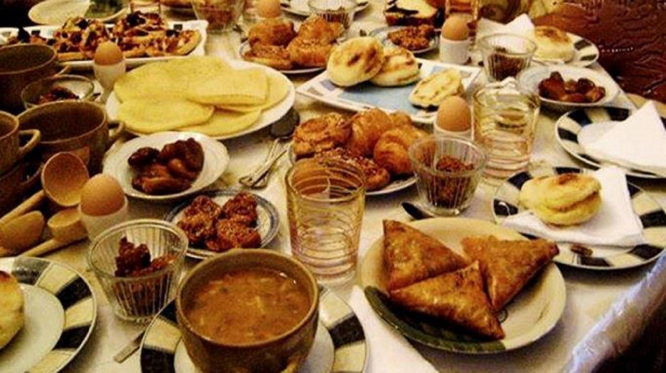 8 Daftar Menu Wajib untuk Berbuka Puasa di Berbagai Negara