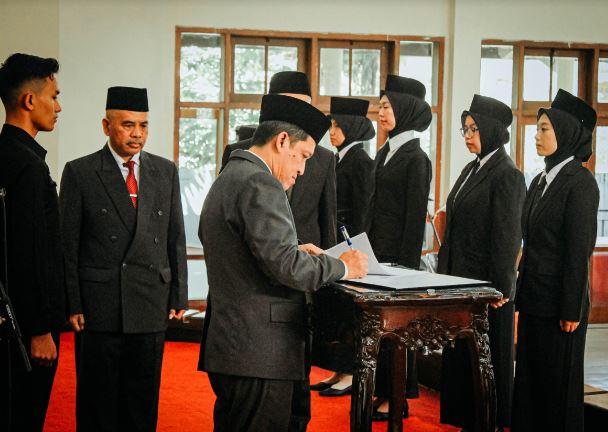 LANTIK 293 PPPK DAN 3 CPNS, BUPATI TEKANKAN ASN HARUS TERUS BERBENAH