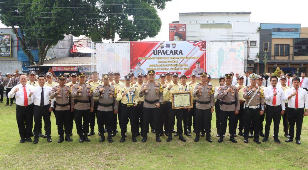 Polres Wonosobo Gelar Upacara Penyerahan Tropy dan Penghargaan Pada Satpam