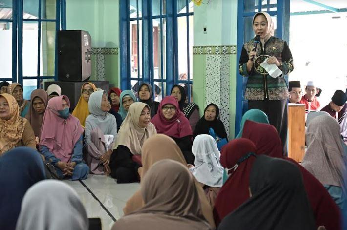 Ashar Keliling di Desa Selabaya, Bupati Tiwi Terima Aspirasi Warga