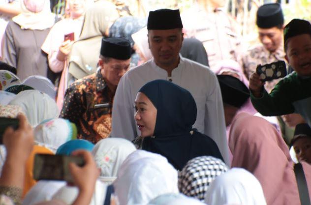Apresiasi Capaian Desa Karangpucung, Bupati Purbalingga Beri Ambulans Desa