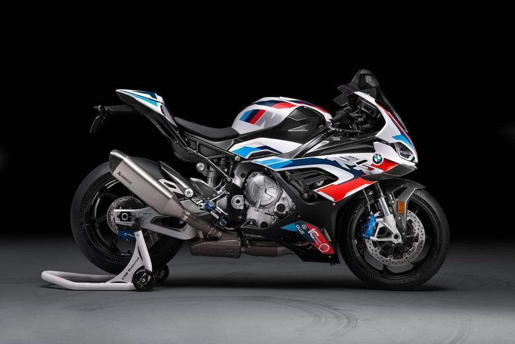BMW M1000RR 3