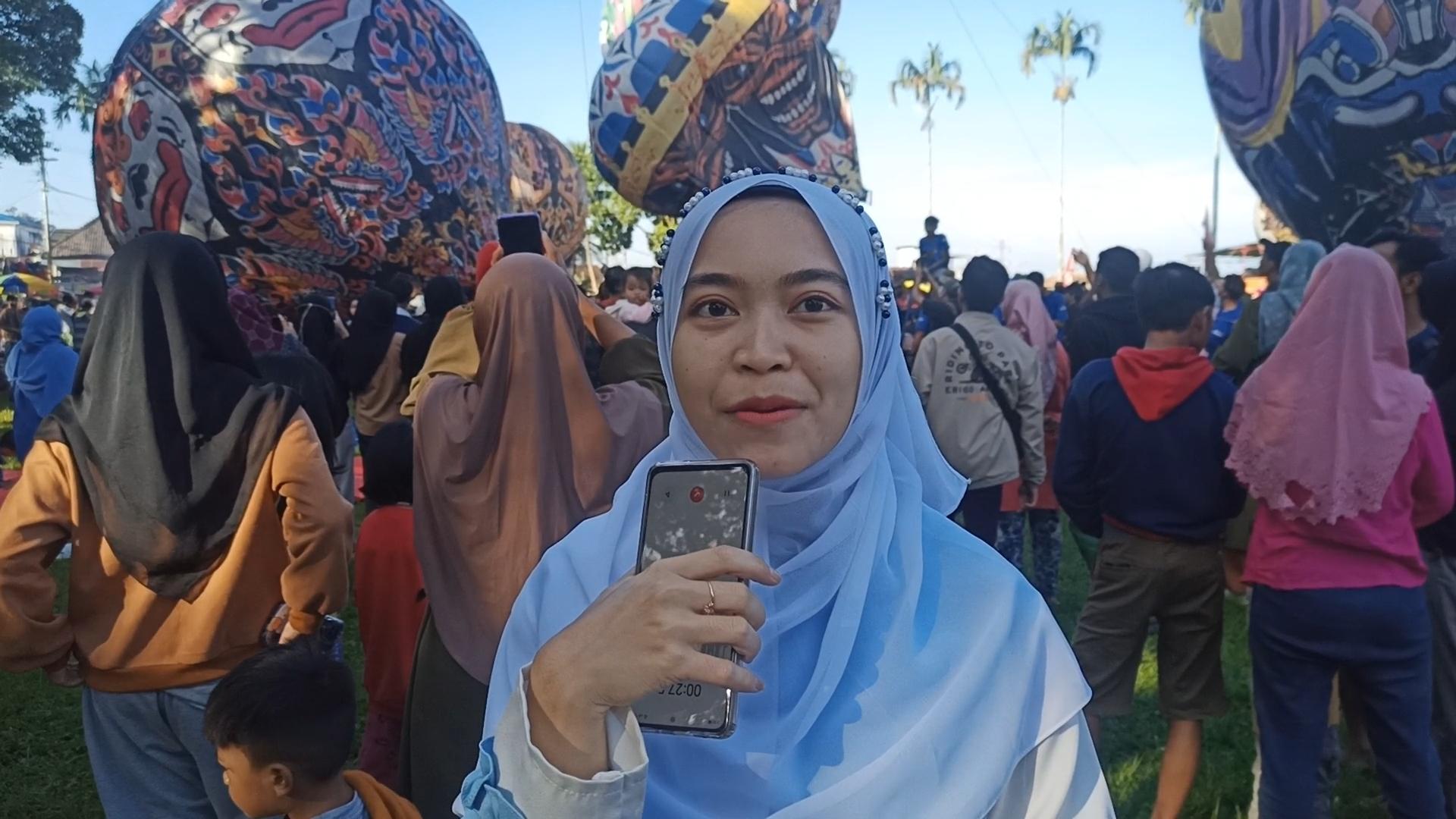 Salah satu pengunjung festival balon sambek hari ke 2 19/4/2024 (bgs)