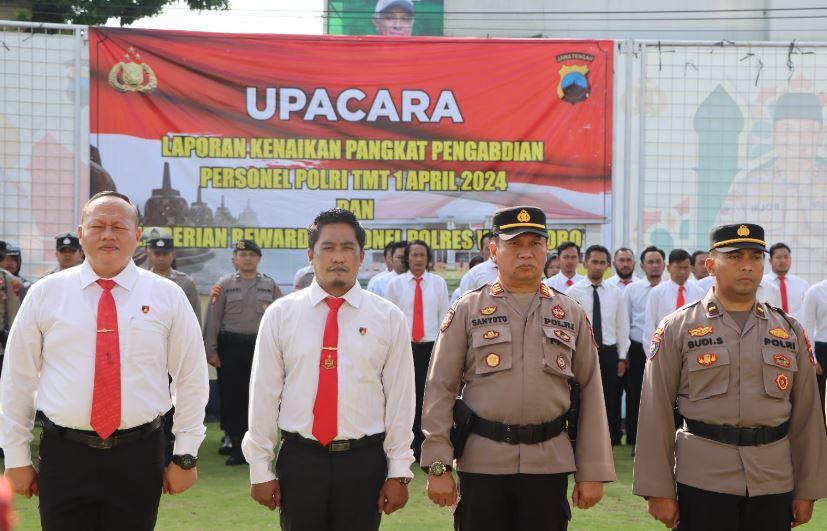 Polres Wonosobo Menggelar Upacara Kenaikan Pangkat