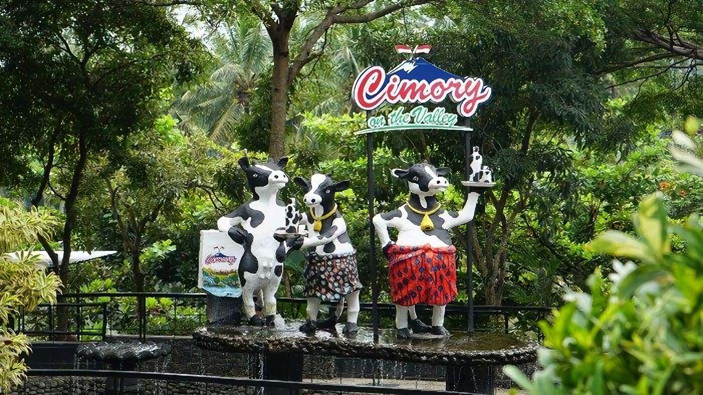 6 Rekomendasi Lokasi Wisata Terbaru dan Hits di Semarang, Jadi Pilihan Berlibur Akhir Pekan 2 cimory on the valley profile1640593371