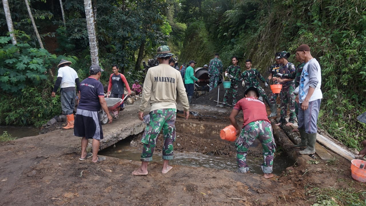 Pembangunan Jembatan Dimulai dalam TMMD Reguler ke- 120 1 Kodim 0707/Wonosobo