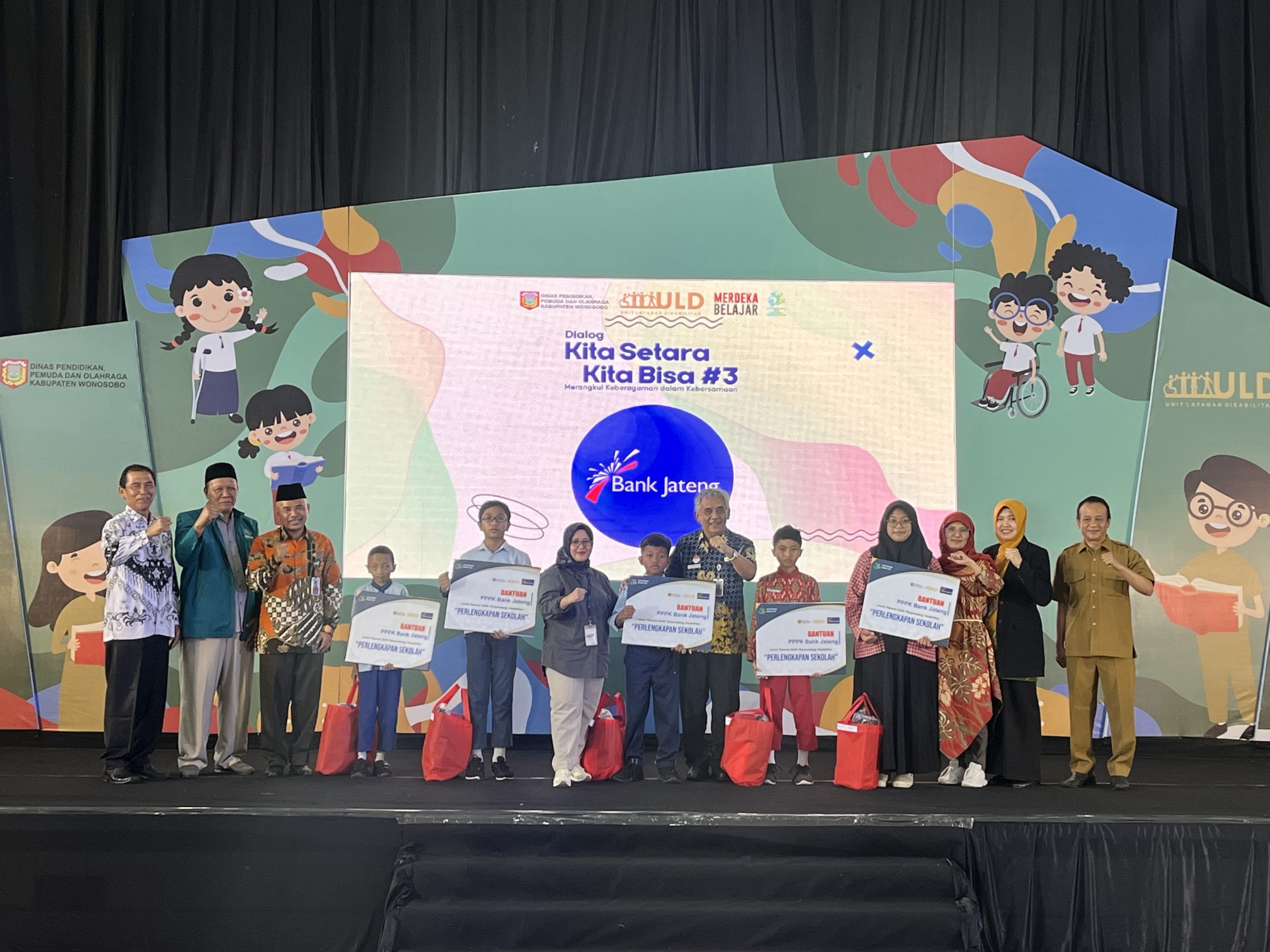 Pemerintah Kabupaten Wonosobo menunjukkan komitmen kuat dalam mewujudkan pendidikan inklusif, salah satunya dengan hadirnya Unit Layanan Disabilitas (ULD) Bidang Pendidikan. Inisiatif ini diharapkan dapat mengurangi berbagai permasalahan di bidang pendidikan dan meningkatkan akses penyandang disabilitas terhadap layanan pendidikan.