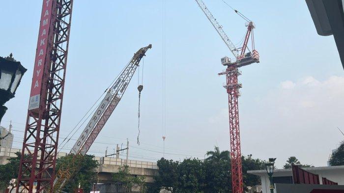 Material Proyek Kejaksaan Agung Tutupi Lintasan Kereta, Layanan MRT Jakarta Dihentikan