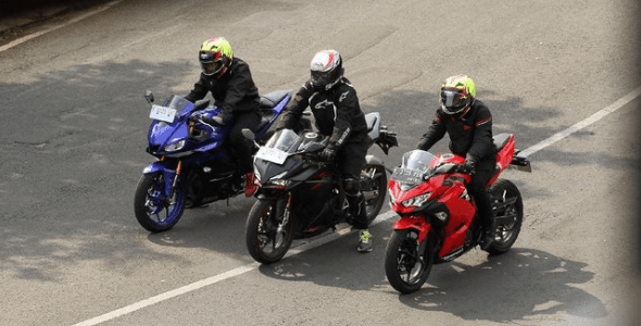 Setelah Penerapan SIM C1 Pengguna sepeda motor di Indonesia kini perlu lebih memperhatikan penggolongan Surat Izin Mengemudi (SIM). Korlantas Polri telah mulai menerbitkan SIM C1 khusus untuk pengguna sepeda motor dengan kapasitas mesin antara 250 cc hingga 500 cc.