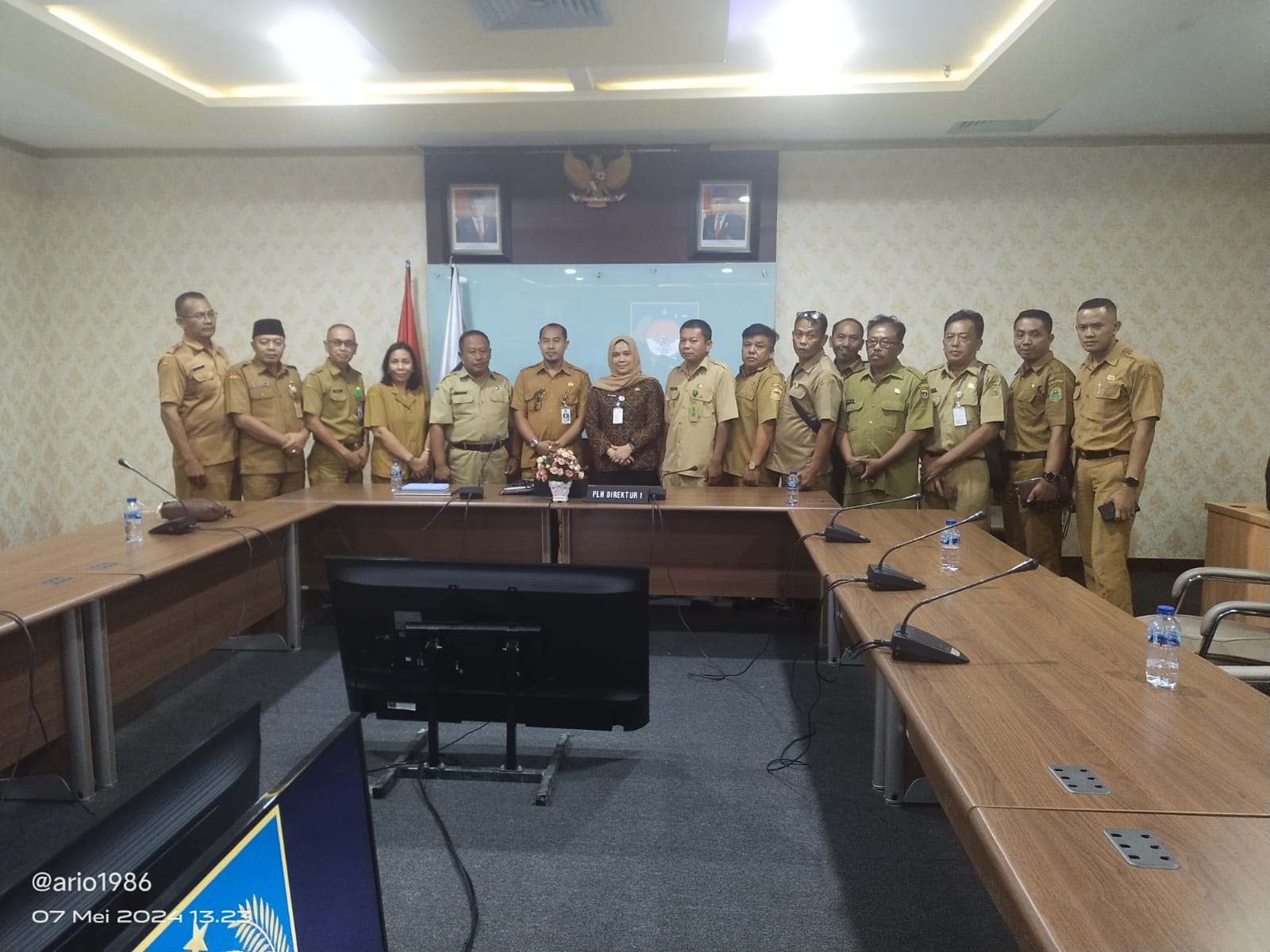 Pengurus Persatuan Perangkat Desa Indonesia (PPDI) Jawa Tengah dipimpin oleh Ketua Herry Purnomo melakukan audiensi penting dengan Direktorat Jenderal Pembangunan dan Penataan Masyarakat Desa (Binapemdes) Kementerian Dalam Negeri Republik Indonesia. (7/5/2024)
