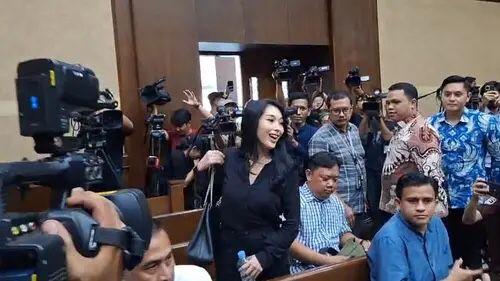 Pedangdut Nayunda Nabila muncul di Pengadilan Negeri (PN) Tipikor dengan terdakwa Syahrul Yasin Limpo, Rabu (29/5/2024) (Merdeka.com)