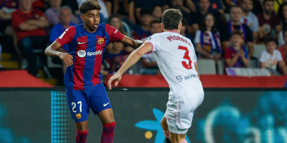arcelona saat melawan Sevilla