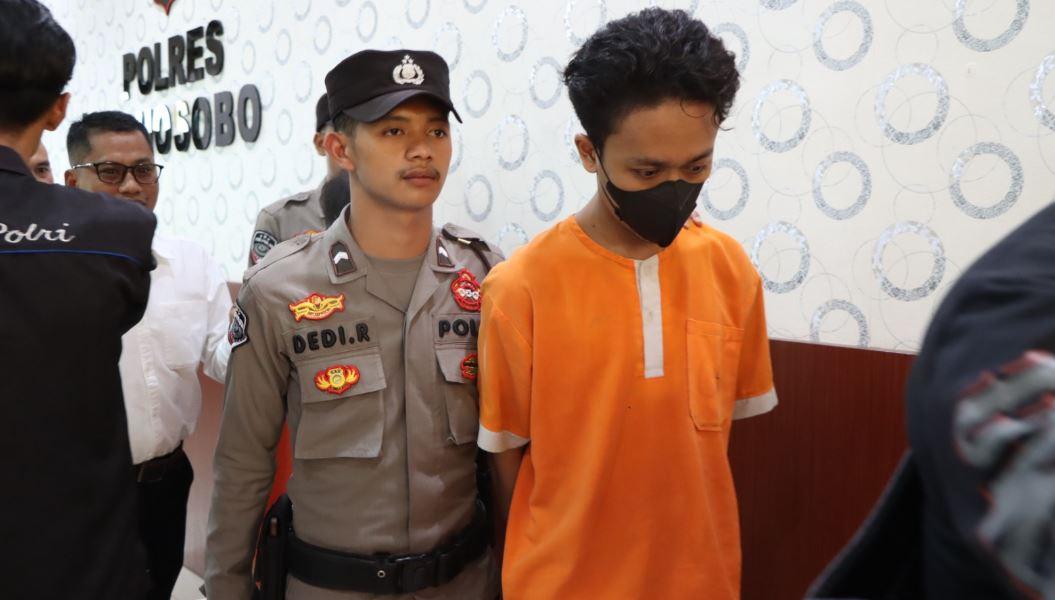 Tersangka FN (23) menjalani pemeriksaan oleh petugas kepolisian. Dok. Humas Polres Wonosobo