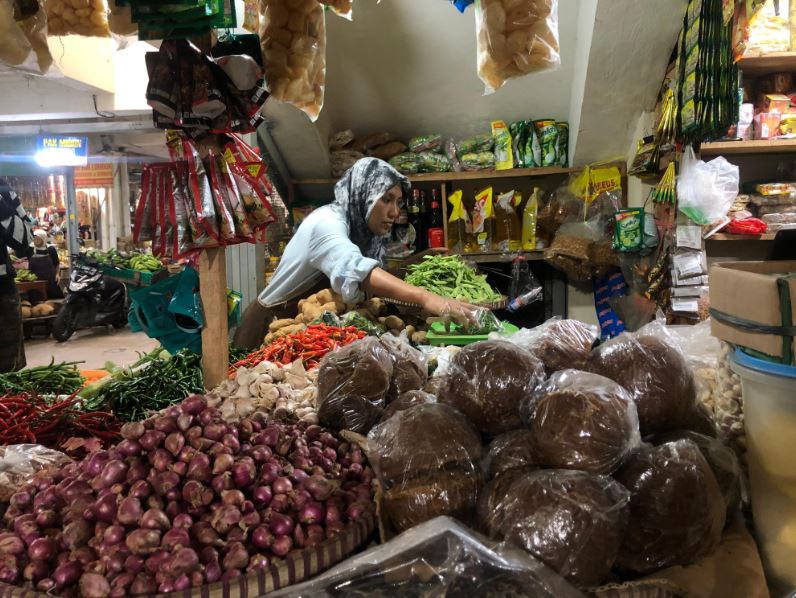 Pedagang pasar induk Wonosobo.