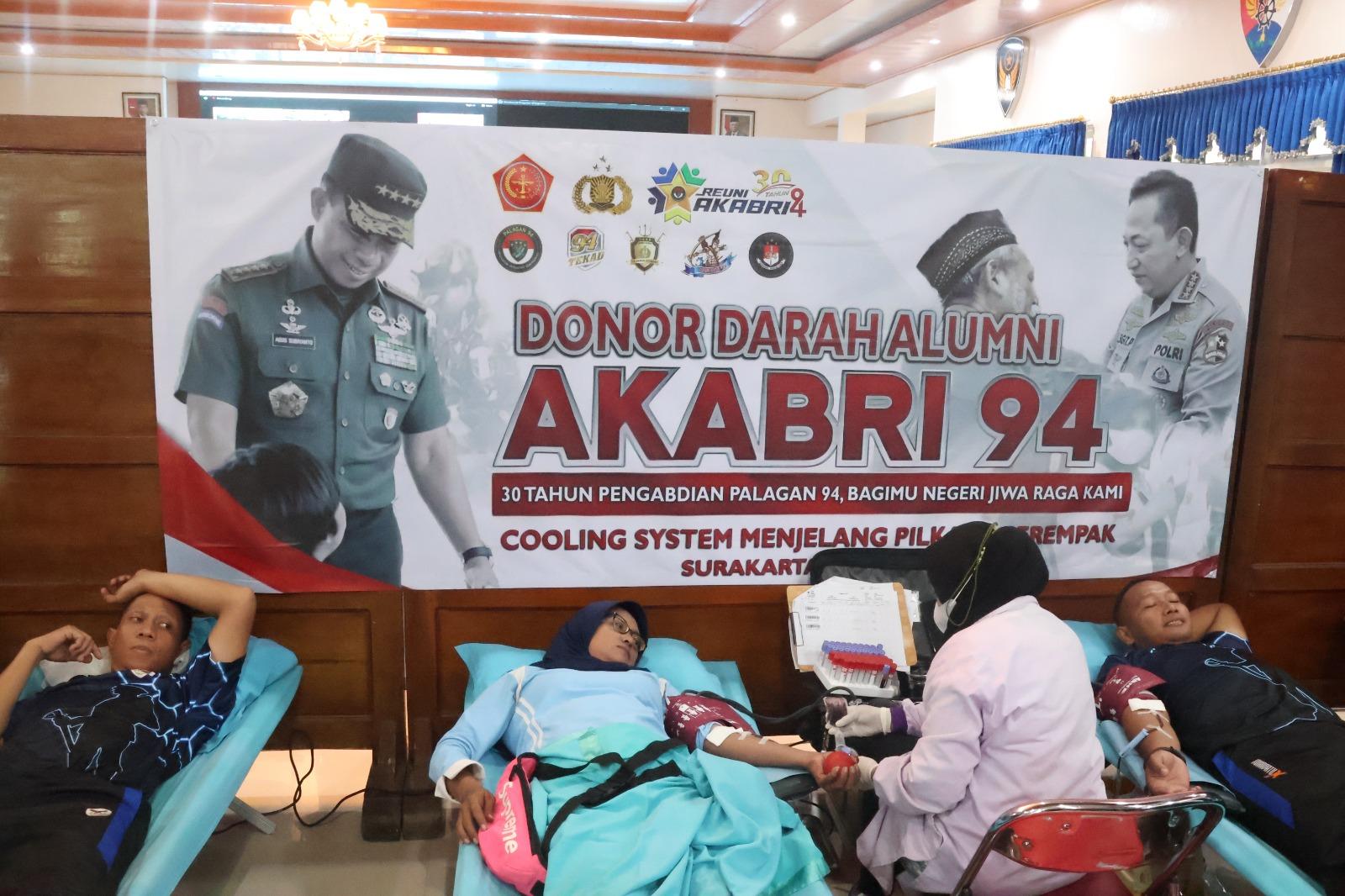 Pengobatan Massal dan Bantuan Sosial Alumni AKABRI 94 : Wujud Pengabdian 30 Tahun