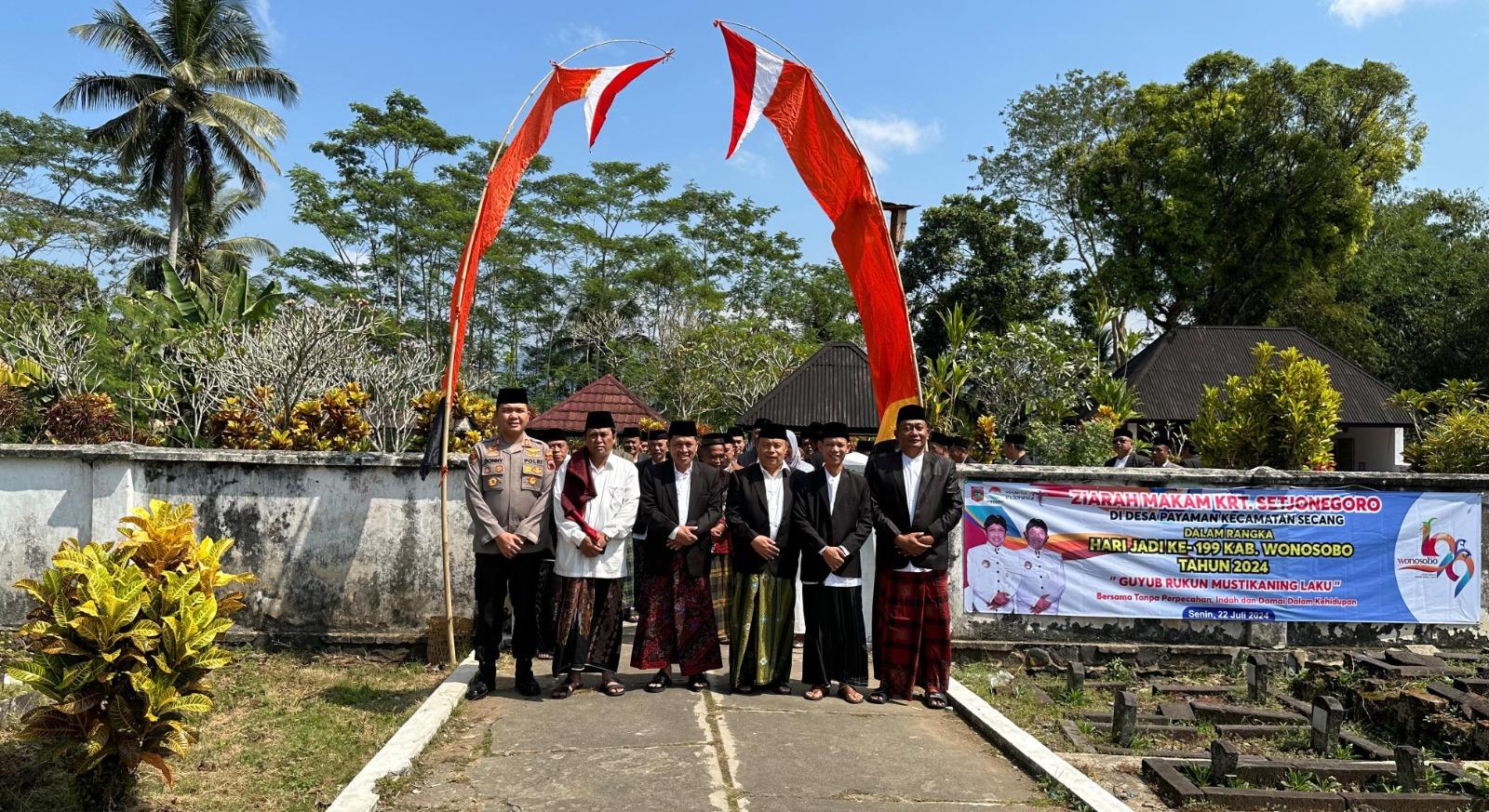 Dandim Wonosobo dan Forkopimda Ziarah di Makam Kyai Muhammad Ngarpah