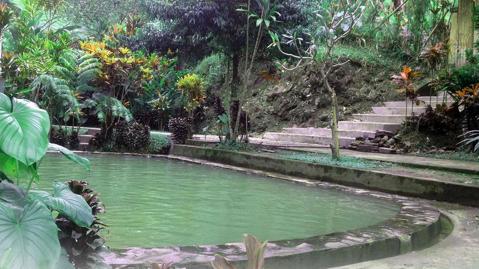 Pemandian Air Panas Angseri Bali